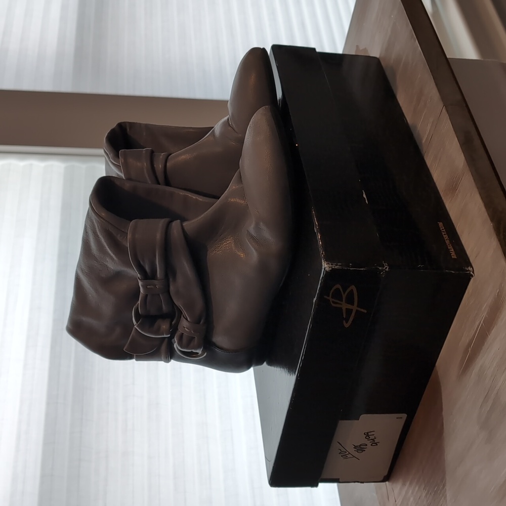 B. Makowsky Leather Bfrebay Gray/black Slouch Boots